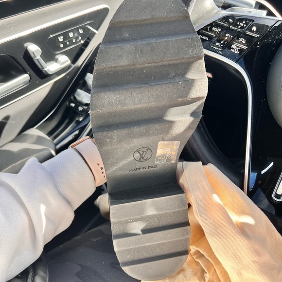 LV Beaubourg ankle boot size 40 - Picture 2 of 6